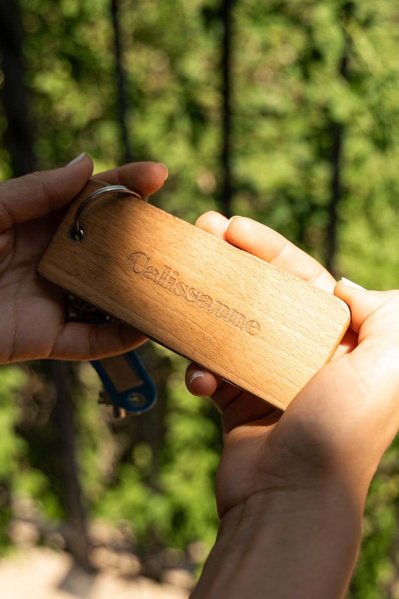 La clé de La Calissanne et son porte-clé en bois